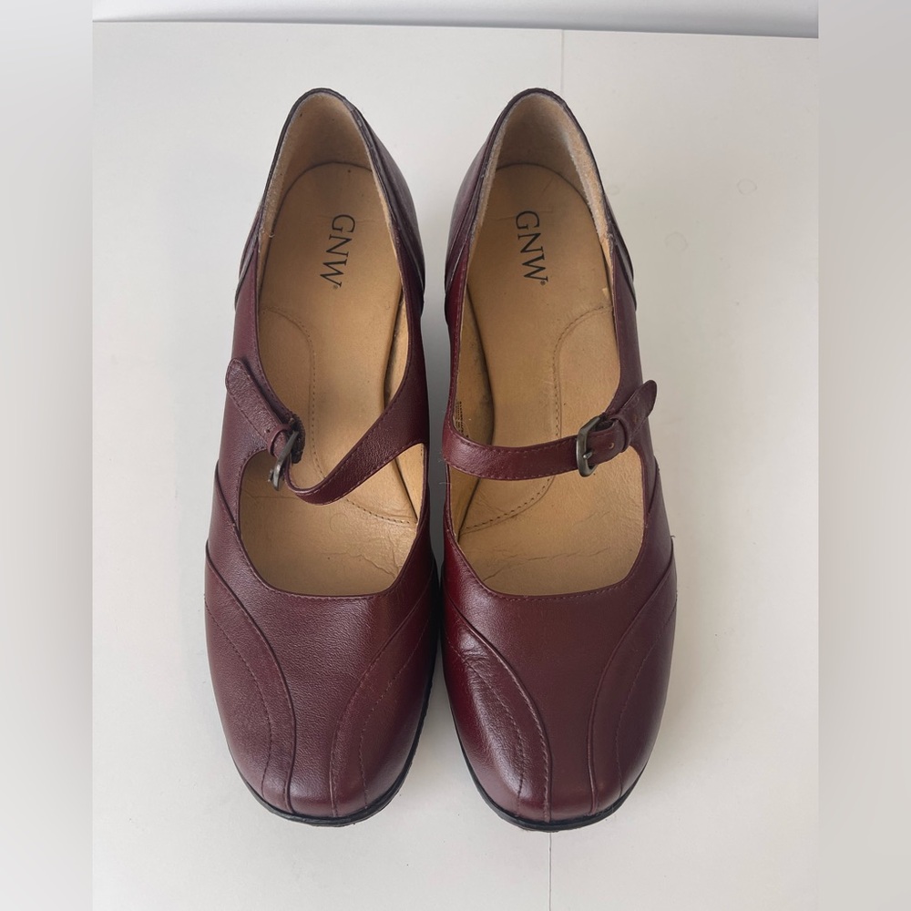 GNW Mary Jane Wedge Heels Burgundy 8M - Picture 4 of 13